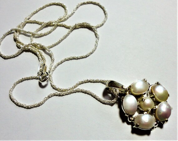 Pearl Pendant is a Vintage Genuine Freshwater Cul… - image 3