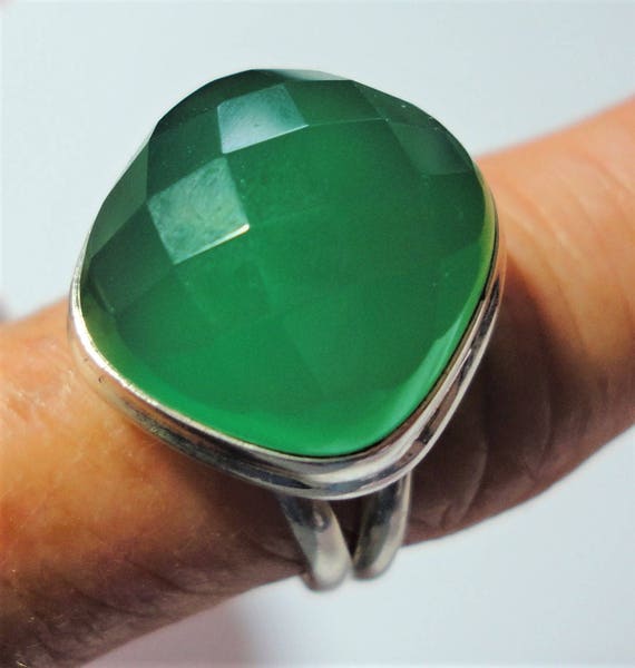 Green Chalcedony Cocktail Ring: Sterling Silver C… - image 2