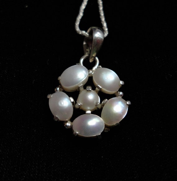 Pearl Pendant is a Vintage Genuine Freshwater Cul… - image 4