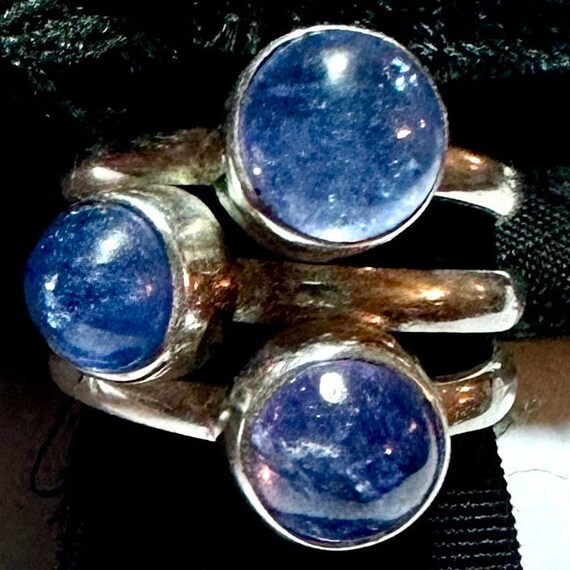 Tanzanite Ring Features 3 Vintage Genuine Blue Vi… - image 2