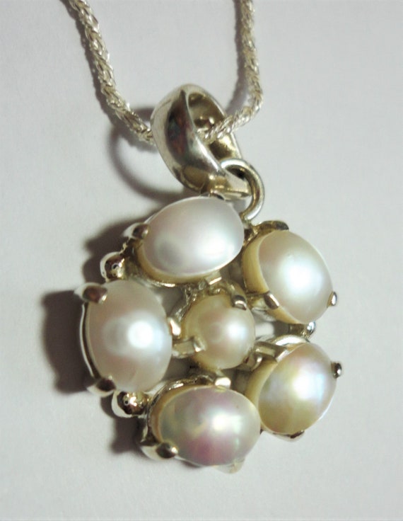 Pearl Pendant is a Vintage Genuine Freshwater Cul… - image 2