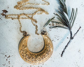 Moon necklace, Crescent moon Necklace, Half moon necklace, Moon Phases necklace, Moonlight necklace, Moon phase necklace, Moon jewelry