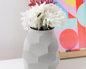 Contemporary 3D Printed Vase Modern Textured Flower Holder Minimalist Decorative Vase Living Room Decor