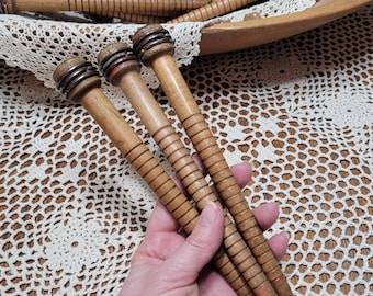 Set of 3 Old Textile Bobbins, Weaving Quills, Wood Spools, Fabulous Aged Patina