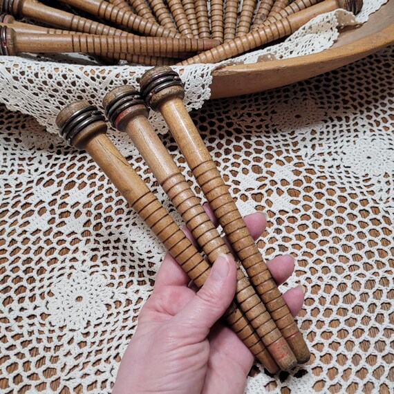 Set of 3 Old Textile Bobbins, Weaving Quills, Wood Spools, Fabulous Aged Patina