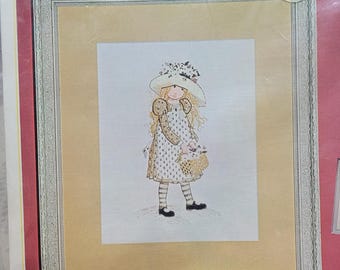 Bucilla Holly Hobbie 2173 Country Lass Vtg Crewel Kit Made in USA