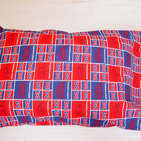 OLE MISS (Mississippi) Pillowcase Queen