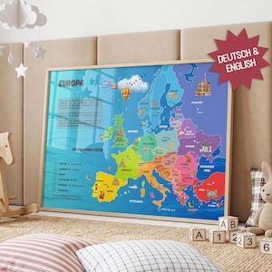 Pode incluir: Um mapa de parede emoldurado da Europa com países coloridos, ilustrações de monumentos e texto em alemão e inglês. O mapa inclui um emblema em forma de estrela no canto superior direito com o texto DEUTSCH & ENGLISH em branco.