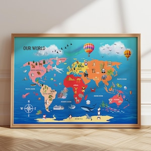 Gedruckte Kinder-Weltkarte mit süßen Motiven zum Entdecken – Lernposter mit Kontinenten & Ozeanen | Wandbild mit/ohne Rahmen