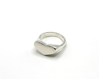 Chunky Heart Signet Ring silver
