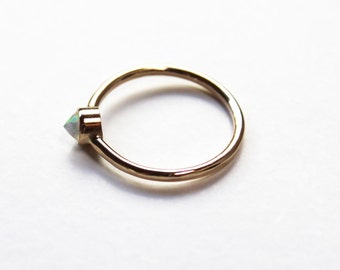 Opal prism ring (14K yellow gold)