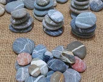 Guijarros de playa lisos y rayados, piedras multicolores para manualidades, materiales de arte