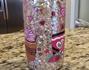 Snowglobe tumbler 16oz