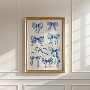 Arte mural con lazo chinoiserie azul: impresión digital de estilo coqueto, decoración para habitación de niña preppy, descarga instantánea, decoración infantil