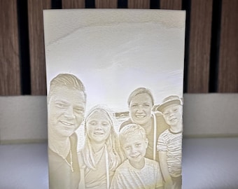 Personalized 3D photo light, lithophane lamp – your photo as a unique 3D light picture incl. LED push light | Individual gift