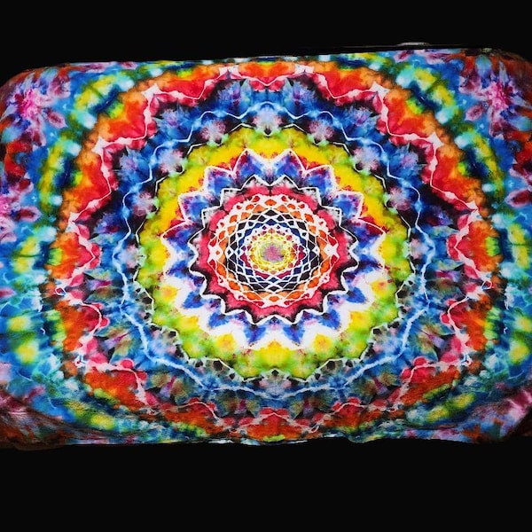 Large 58x86 Kaleidoscope Tie Dye Tapestry T69L