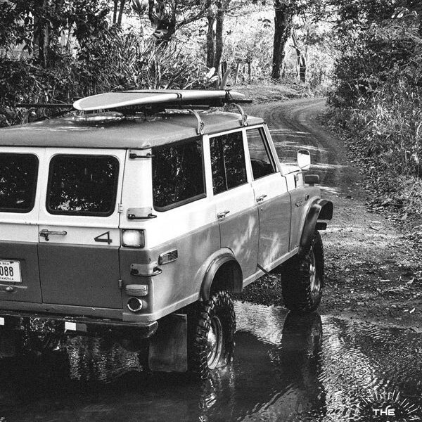 Surf Cruiser - Vintage Toyota Land Cruiser Black and White Surf Art Longboard, Surf Art Vintage, Pura Vida Wall Art Costa Rica, Surf Car