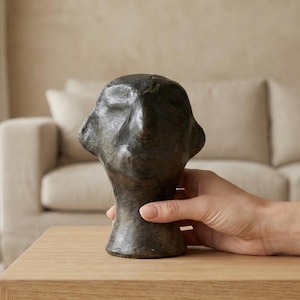 Sejnane-standbeeld aardewerk, klei, huisaccent en statementstuk, kantoordecor, verjaardag, housewarmingcadeau