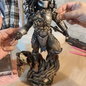 Resin collectible figurine - P - Movie Character - Carefully hand-painted - Made to order, 3D printed. image 3