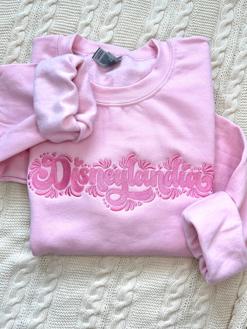Disneylandia Embroidered Sweatshirt | Talavera Design | Custom Colors bild 2