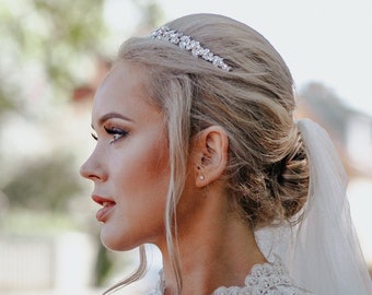 wedding headband pearl and crystal hair band wedding head band tiara pearl and rhinestone Bridal headband simple silver tiara crystal crown