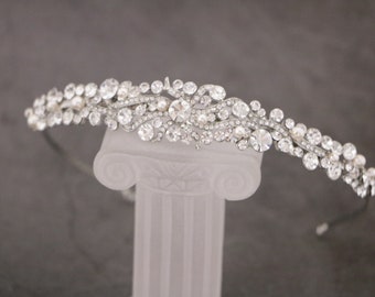 Silver Bridal headband Pearl and Crystal headband Bridal hair piece Wedding tiara Rhinestone headband tiara Wedding headband Hair jewelry