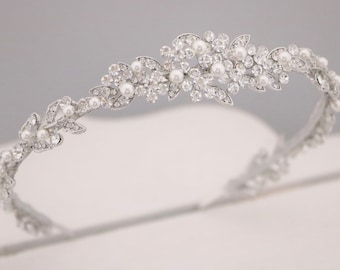 Silver Wedding headband Pearl and Crystal headband Simple Bridal tiara Wedding hair headband Rhinestone Tiara Crystal Bridal headband Gold