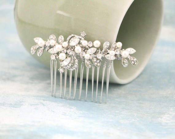 Bride Gold Floral Hair Comb Wedding Hair Pearl Accessories  display picture 3