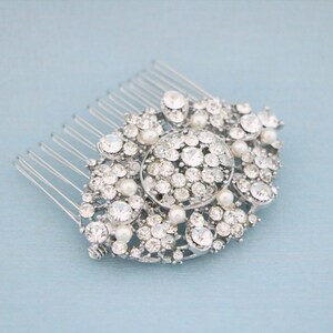 Wedding hair comb Silver Wedding hair piece Wedding hair accessories for bun Bridal hair comb Wedding headpiece Bridal hair jewelry Crystal