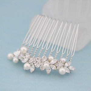 bridal hair comb rhinestone hair piece Pearl and Crystal bridal comb Bridesmaid hair comb Wedding side comb Small Bridal hair comb Hair clip