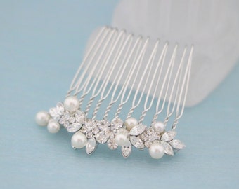 bridal hair comb rhinestone hair piece Pearl and Crystal bridal comb Bridesmaid hair comb Wedding side comb Small Bridal hair comb Hair clip