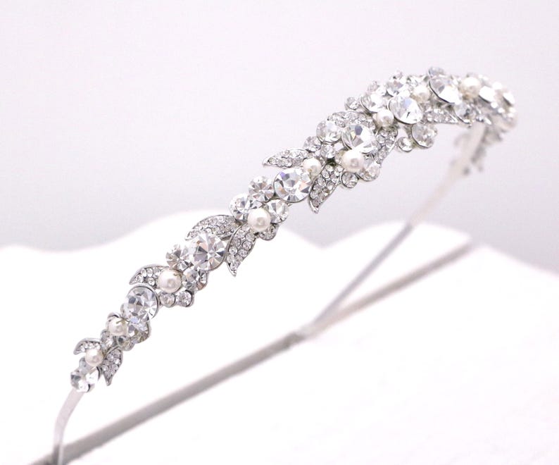 Bandeau de mariée perles Swarovski et strass art déco fleurs feuilles