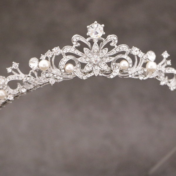 Bridal tiara Silver Pearl tiara Wedding hair tiara headband Rhinestone headband tiara Bridal hair jewelry tiara Wedding tiara hair piece