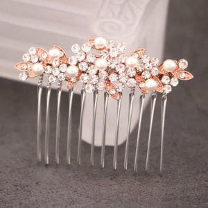Bridal comb rose gold Wedding hair accessories for bun Wedding hair comb Pearl Side comb Wedding hair jewelry Bridal hair comb Crystal comb