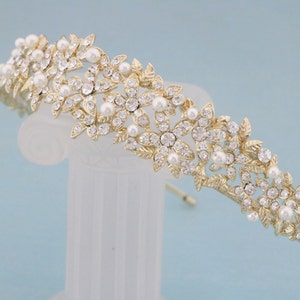 pearl wedding crown Gold Wedding headband Crystal hair tiara Rose gold Bridal headband Wedding tiara Rhinestone headband Rose gold headband