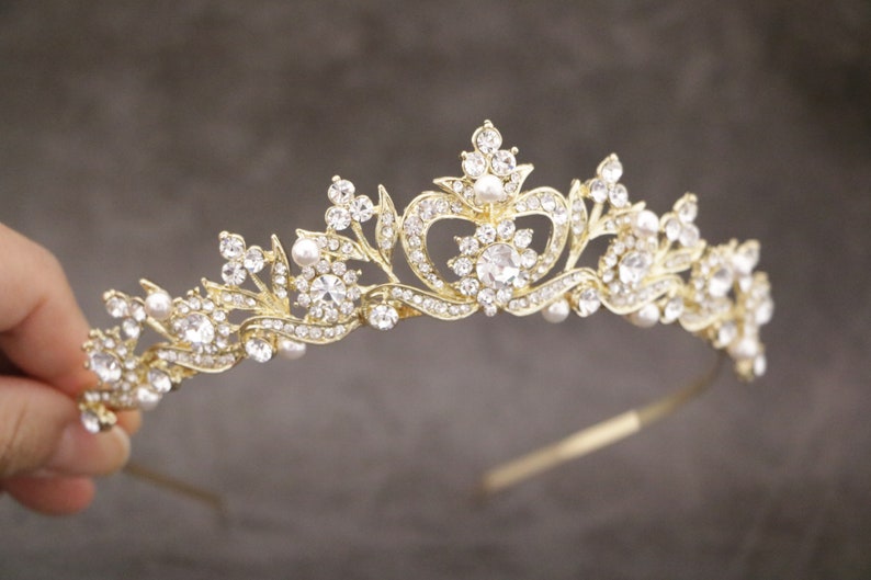 Bridal tiara Rose gold Simple Wedding tiara Pearl Tiara Crystal Tiara Rhinestone tiara Wedding hair Jewelry Tiara Bridal headband Tiara Boho Gold tone