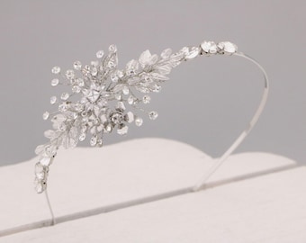 wedding head piece for bride Silver wedding headband pearl and crystal headband Side Bridal headband Simple Wedding tiara Headband Bridal