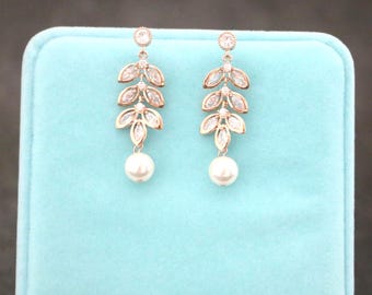 Pearl drop Wedding earrings Rose gold Bridal earrings Bridesmaid