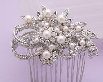 Silver Pearl side comb Wedding hair piece Bridal hair accessories Wedding headpiece Bridal hair comb Rhinestone Wedding hair bling Wedding