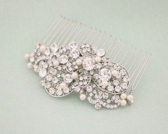 Wedding hair comb Pearl and Crystal hair piece Wedding hair jewelry Bridal hair accessories Wedding comb Side bridal hair comb Rhinestone