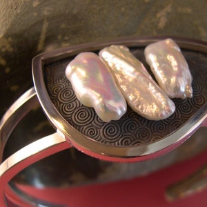 Freshwater Pearl Bracelet, Textured Cuff Bracelet, Sterling Silver Cuff Bracelet image 2