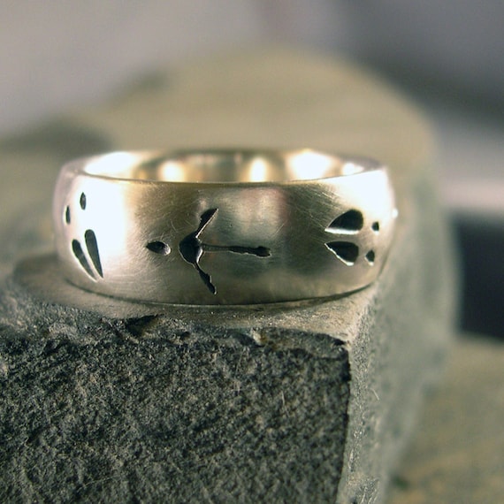 Turkey track store wedding band