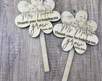 Personalized Wooden Flower Gift Card Holder - Teacher Appreciation Gift