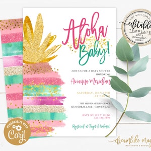 以下が含まれることがあります： ピンク、グリーン、ゴールドのベビーシャワーの招待状で、「アロハベイビー！」の文字と熱帯の葉のデザインが施されています。招待状には「アヴィアンヤ・メリディアン」の名前と、日付、時間、場所、RSVP情報など、イベントの詳細が記載されています。招待状には、「ターゲットとウォルマートで登録済み」というテキストも含まれています。