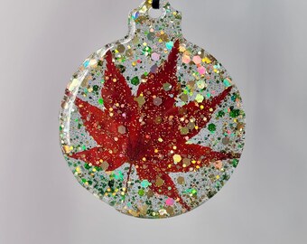 Adornos navideños - Adornos navideños de resina hechos a mano con diseños variados - Adorno único para el árbol - Decoración colgante circular festiva - Adornos colgantes únicos.