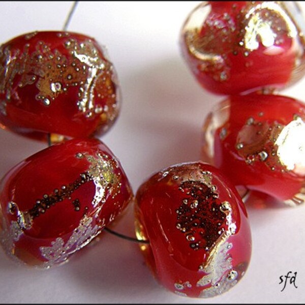 Padparadscha Mystics  Organic Glass Lampwork beads by sfd SRA Vibrant Warm Red in Crystal with Fine Silver
