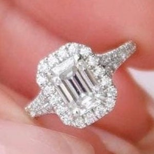 Vintage 2.0 CT Emerald Cut Moissanite Halo Engagement Ring, 14K Gold Wedding Ring, Split Shank Ring, Emerald Cut Diamond Anniversary Ring