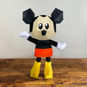 Mickey Papercraft 3D – Printable PDF/SVG/dxf Template – DIY Origami Paper Sculpture, Mickey 3D Low Poly for Cricut/Cameo, Origami Pepakura