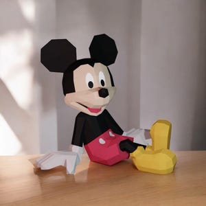 Papercraft model of a disney mickey, PDF, digital file of a 3D paper mouse, low poly craft, modern origami sculpture