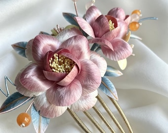 Luxe haaraccessoire met moerbeizijde, handgemaakt bruidshaarstukje, ambachtelijk bloemenhaaraccessoire voor bruiloften en speciale gelegenheden